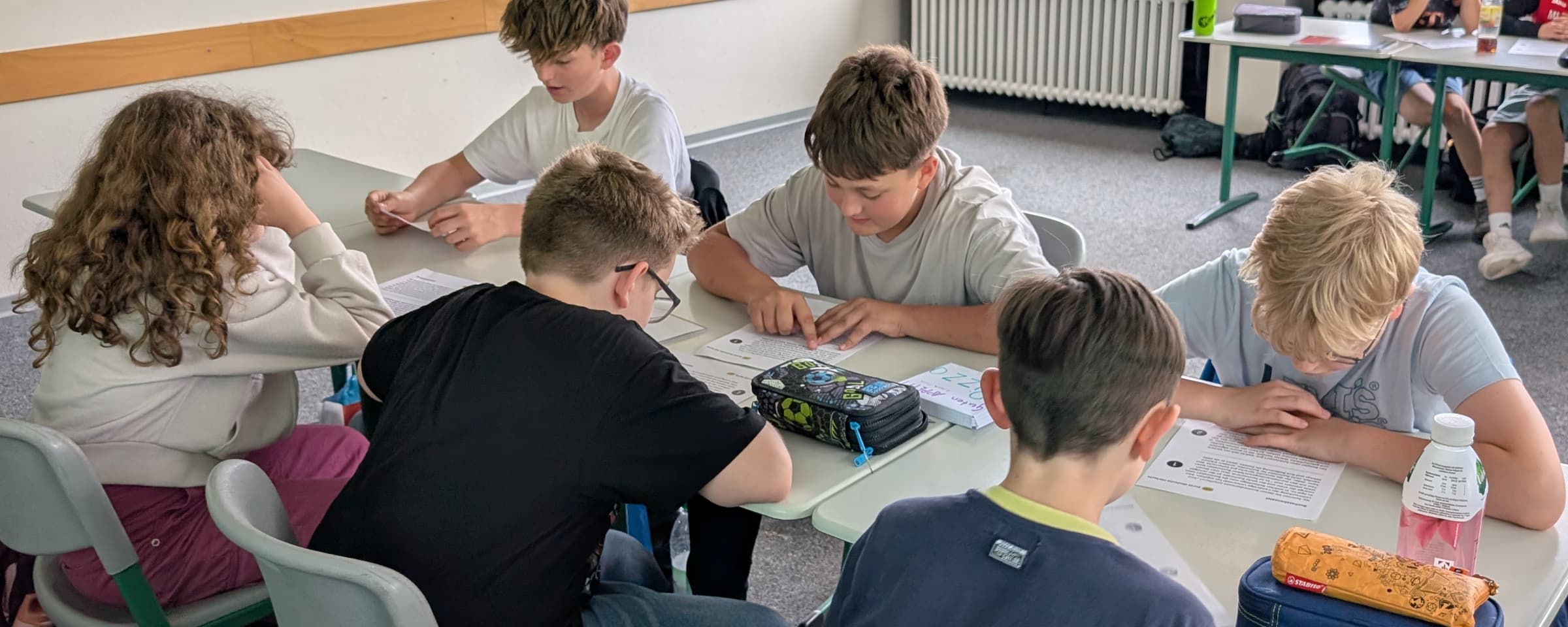 Schüler während der Lesestunde