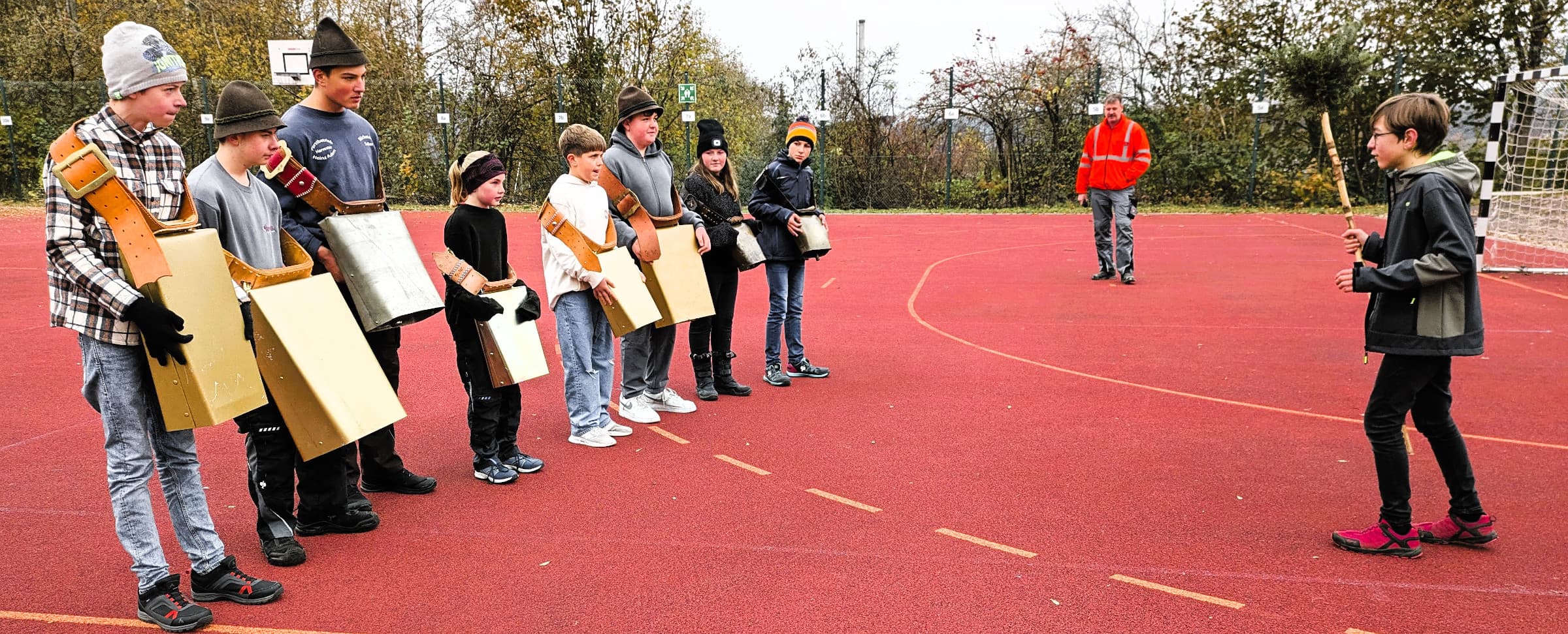 Schüler beim Wolfauslassen