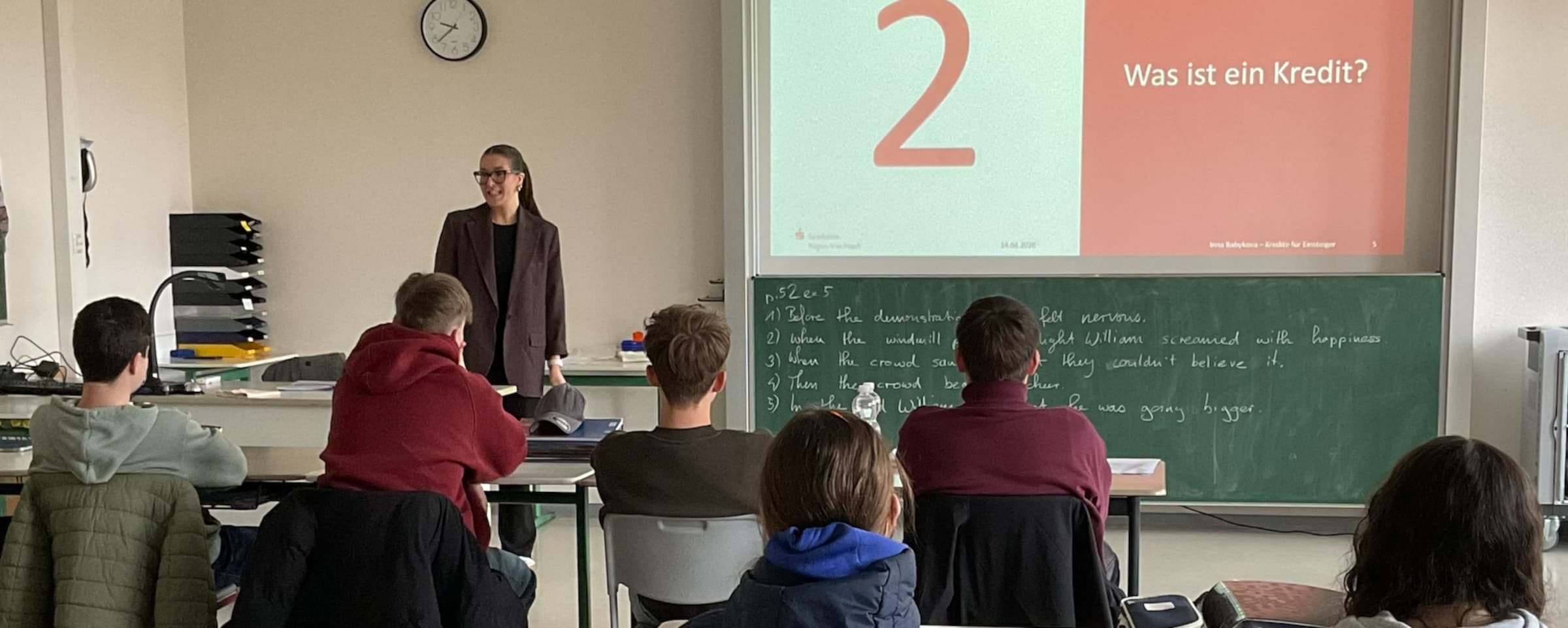 Ina Babykova beim Vortrag vor der Klasse