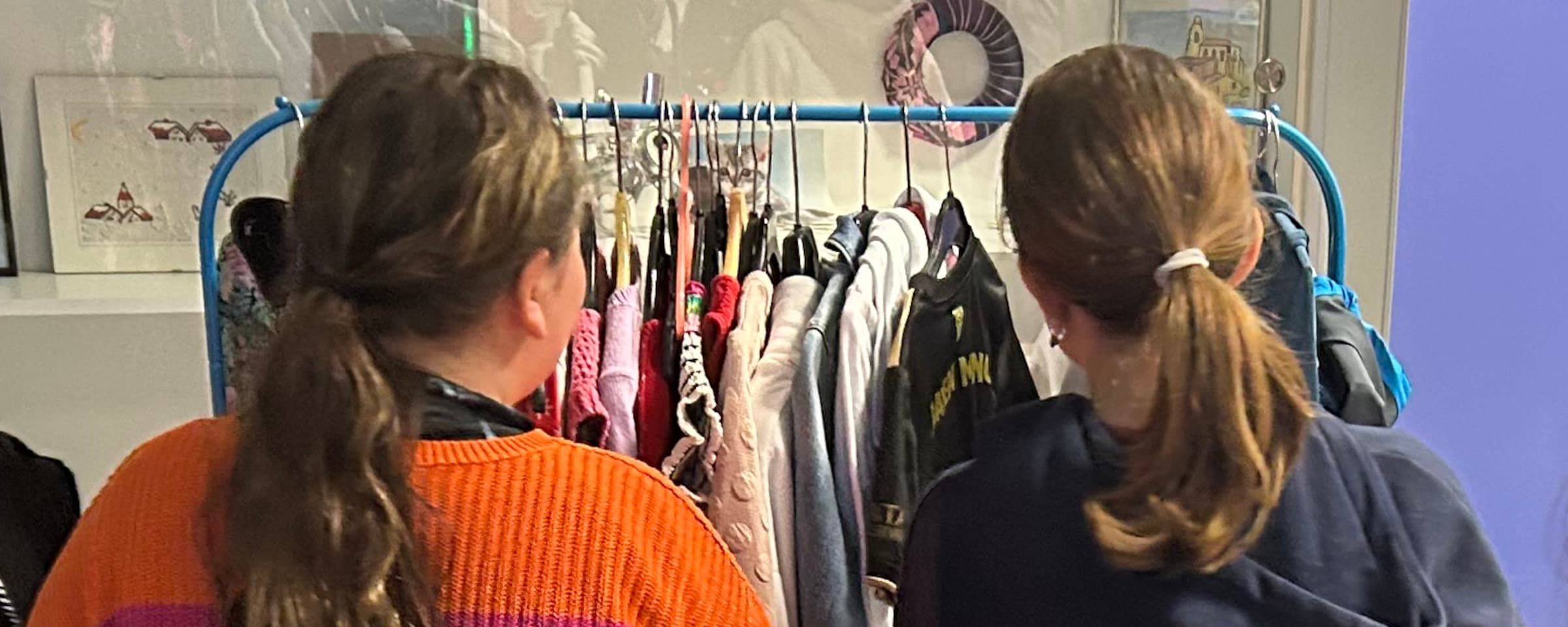 Erfolgreiche Kleidertauschparty an der Realschule Zwiesel