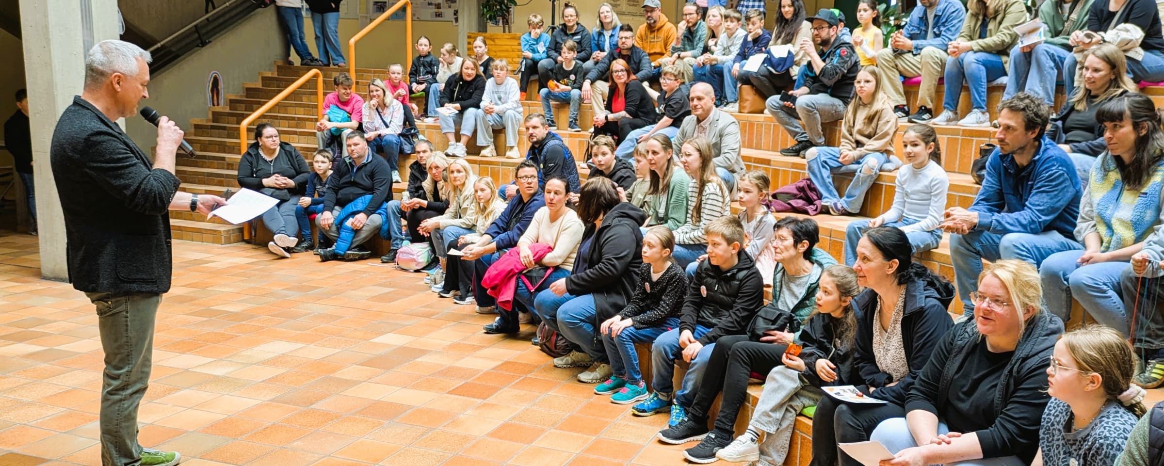 Einblicke in den Schulalltag: Großer Erfolg beim Schnuppertag an der Realschule Zwiesel